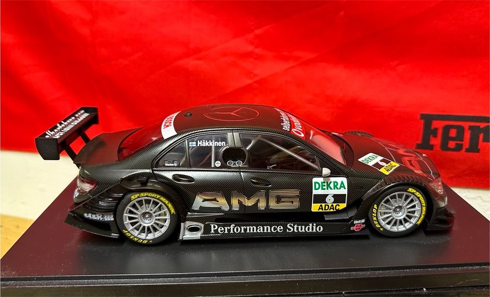 AUTOart W204 Häkkinen Mercedes Benz C-Klasse C63 V8 DTM 1:18 2007 in Nürnberg (Mittelfr)