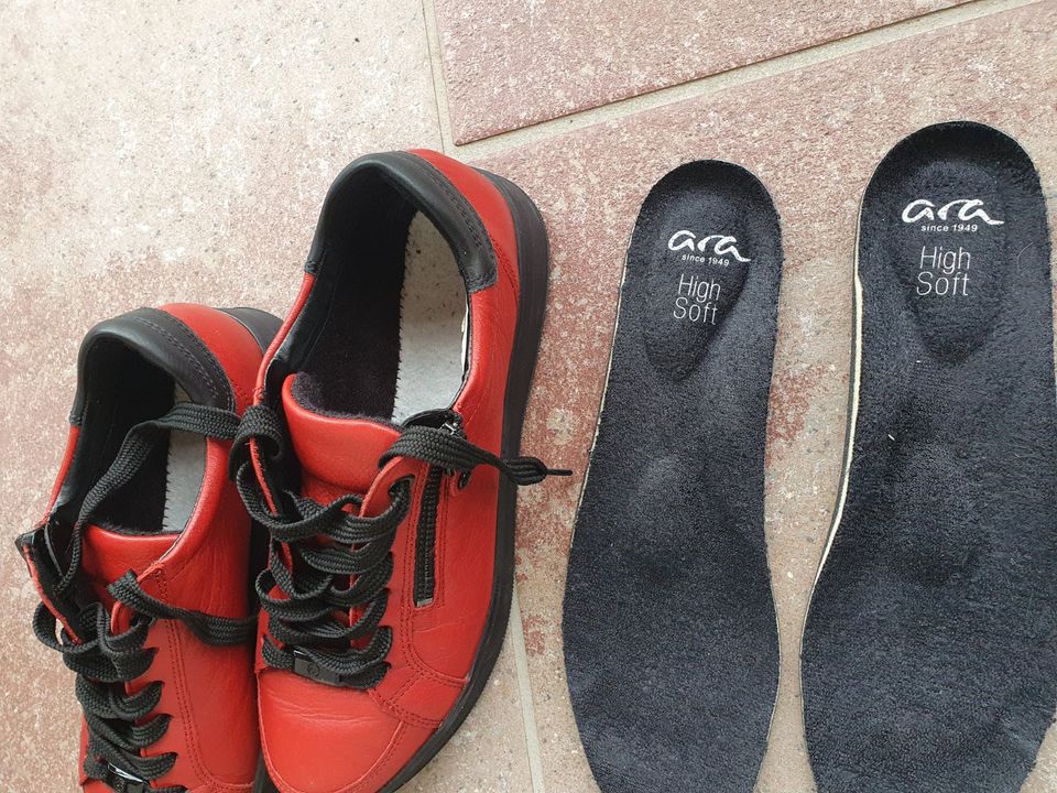 Ara, Schuhe, rot, mit seitlichem Reißverschluss, 38 - 39 in Bielefeld