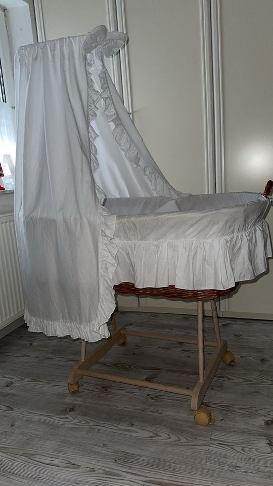Stubenwagen Baby Bett in Löhne