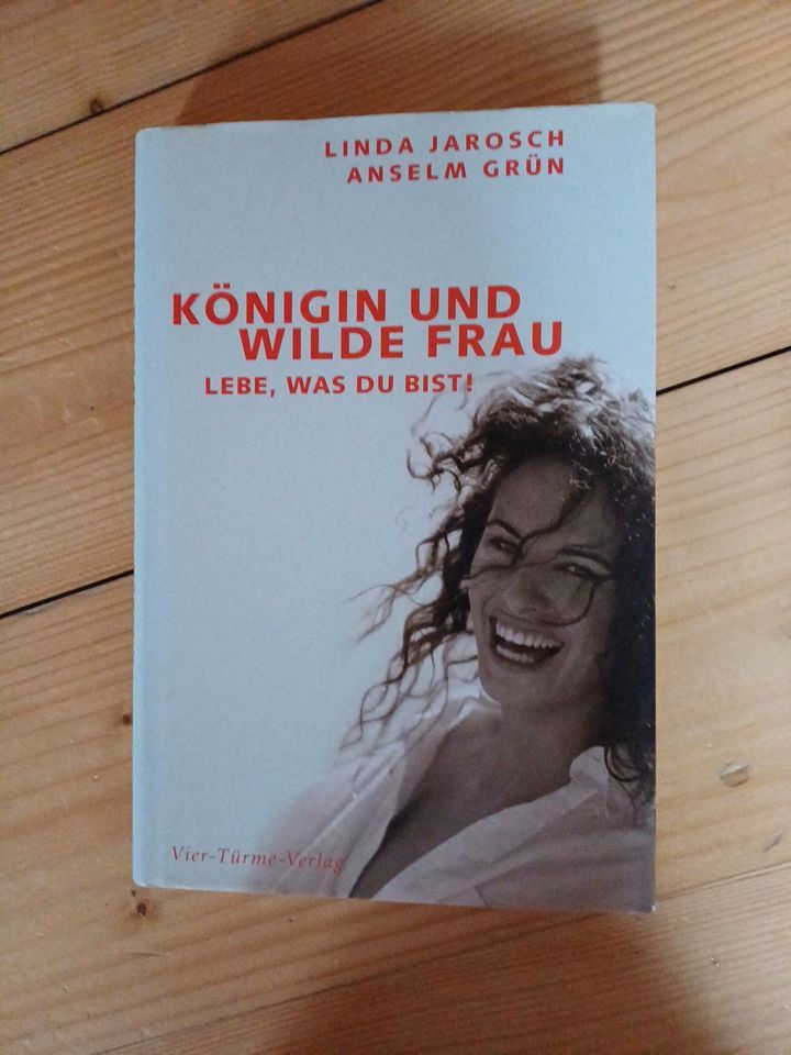 Buch "Königin und wilde Frau" in Lindau