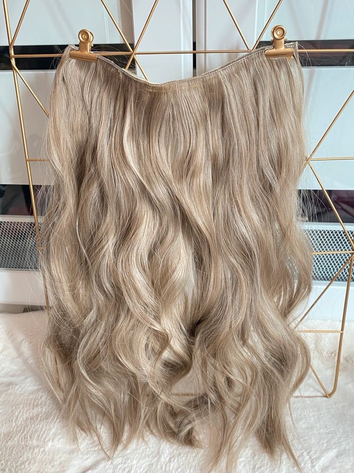 Aschblonde Blonde Invisibel Echthaar Imitat Clip in Extensions in Weil der Stadt