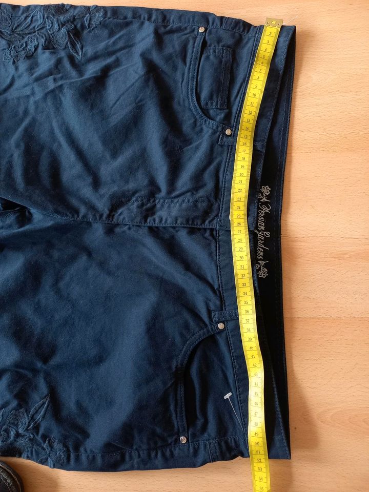 Dunkelblaue Hose Gr.46, neu! 7€ in Haiterbach