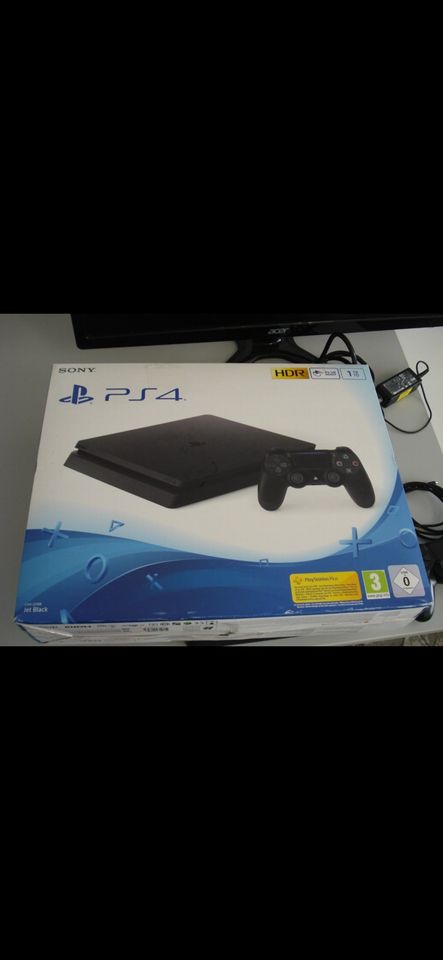 Playstation 4 1TB + Controller + Acer Monitor in Stadtoldendorf