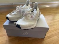 Adidas  ULTRABOOST 22 W MAD neu Hannover - Linden-Limmer Vorschau