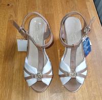 Tom Tailor NEU Damen Sandale Keilschuh Nordrhein-Westfalen - Fröndenberg (Ruhr) Vorschau