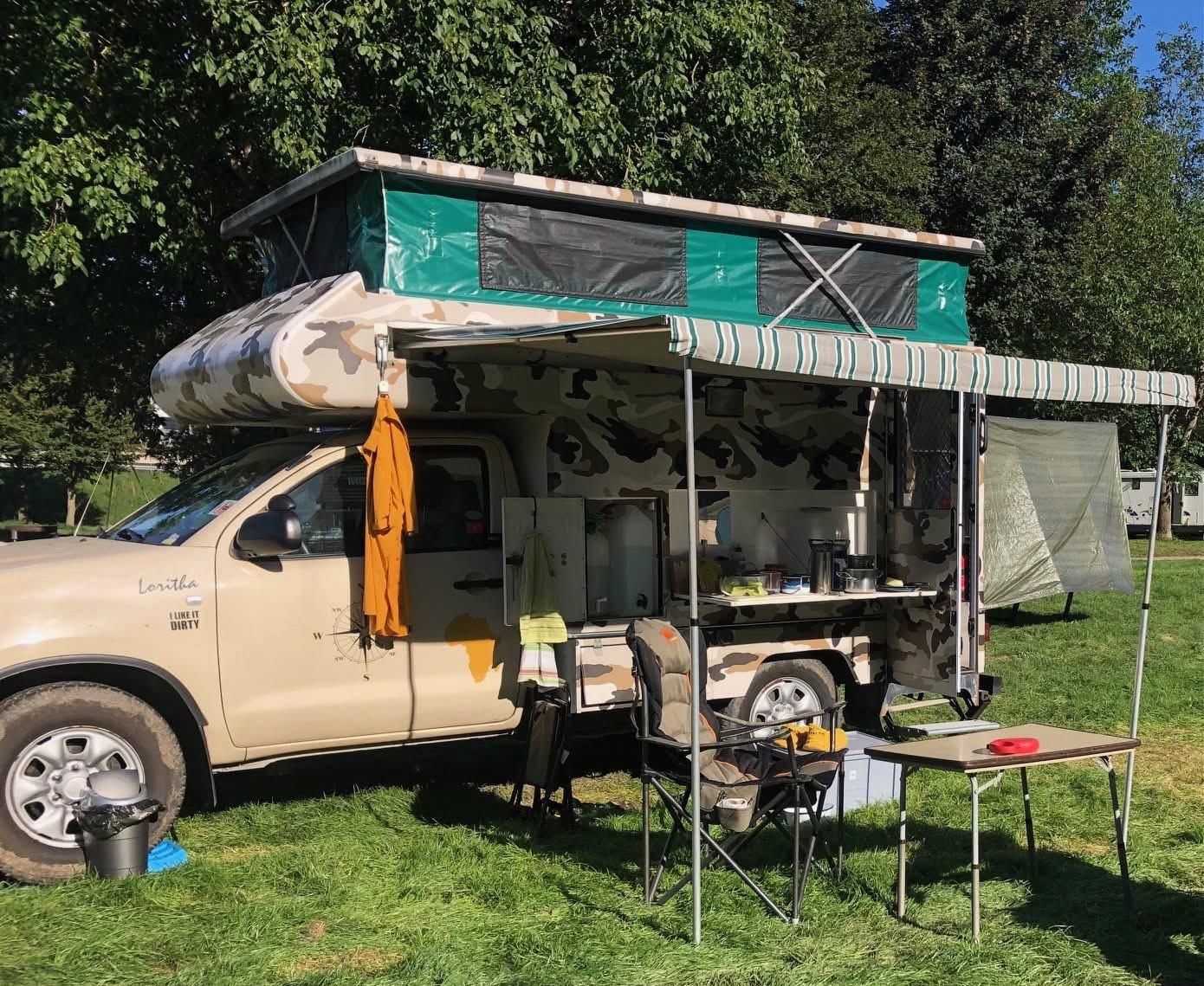 Abbildung des Autos Toyota Hilux Allrad Camp…
