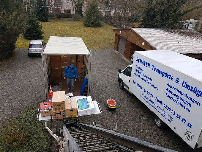 SCHÄFER Transporte Umzüge , Haushaltsauflösungen , Entrümpelungen in Stendal