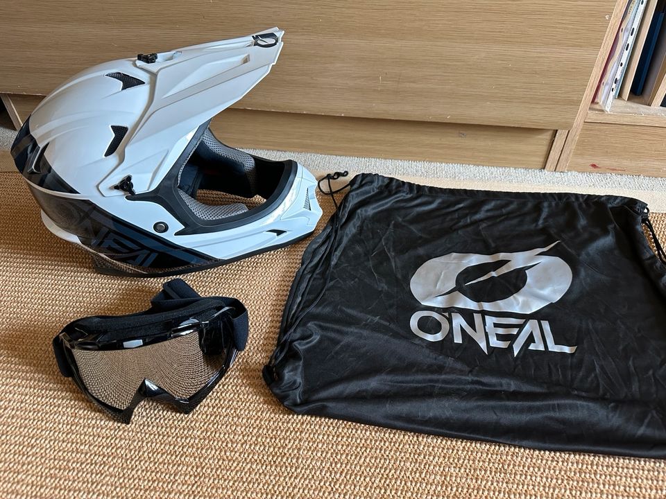 O'NEAL Fullface Helm Sonus Deft L weiß schwarz Oneal MTB in Eschwege