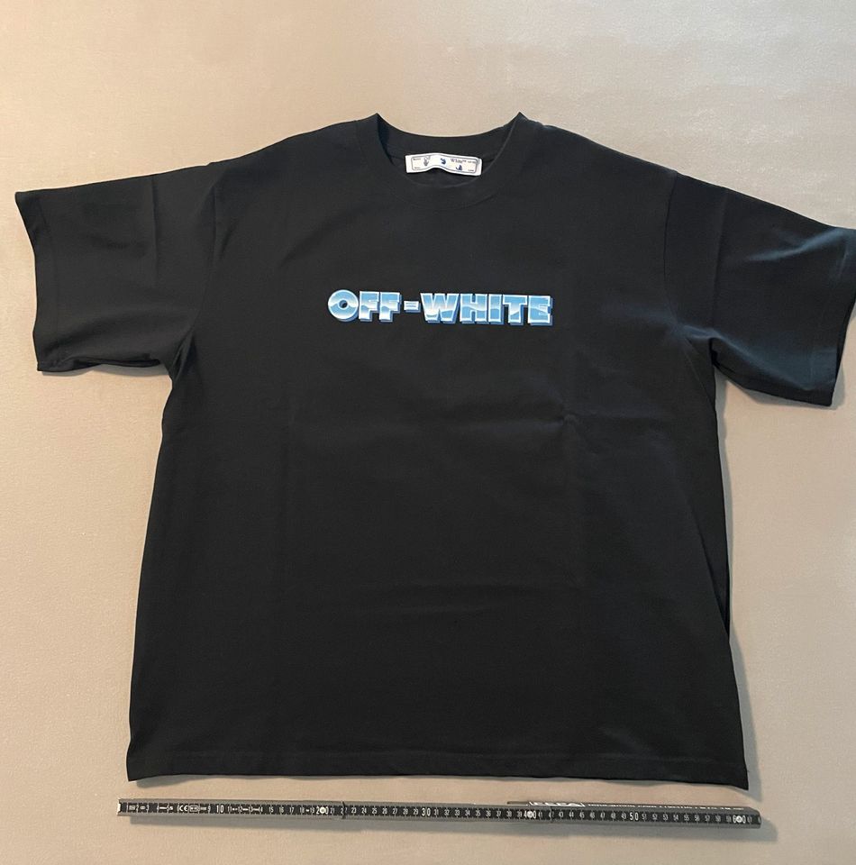 Off White Tshirt Gr. L neu in Calw