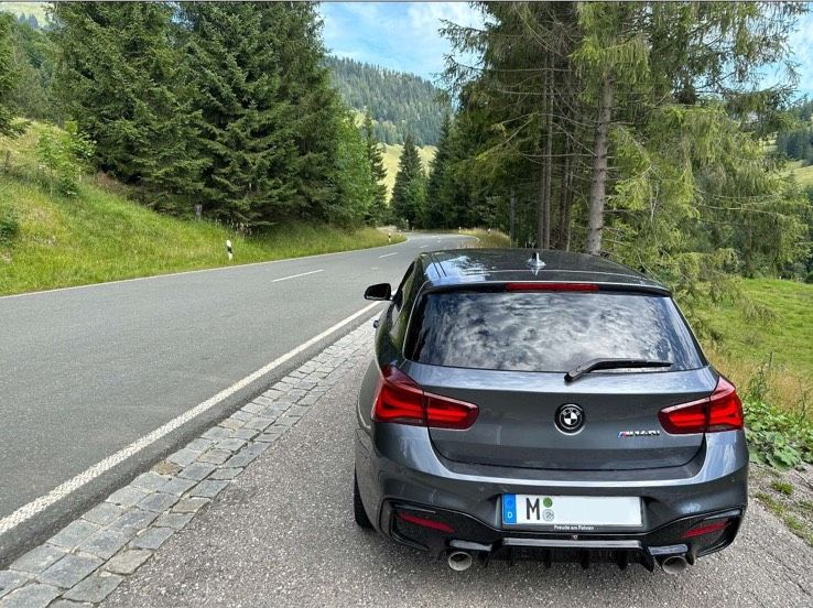 BMW M140i Heckantrieb in Grasbrunn