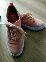 Wenig getragen Bench Sneaker Schuhe Rosa gr.36 Baden-Württemberg - Bad Säckingen Vorschau