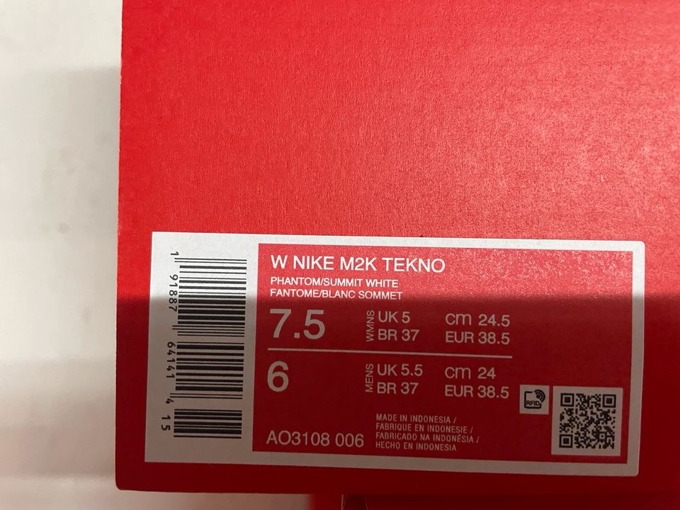 Nike m2k tekno gr 38 beige weiß Damen Schuhe in Augsburg