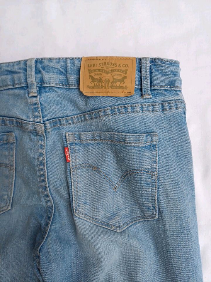 Jeans  2 x Levi's 710 super skinny Gr.152 in Postbauer-Heng