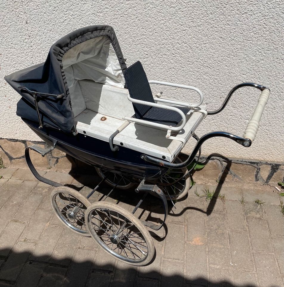 Puppenwagen Silvercross England (zur Aufarbeitung) in Allstedt