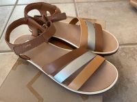 Neue Mädchen Sandalen v. Camper in Gr. 36 (NP 75 €) Hessen - Lich Vorschau