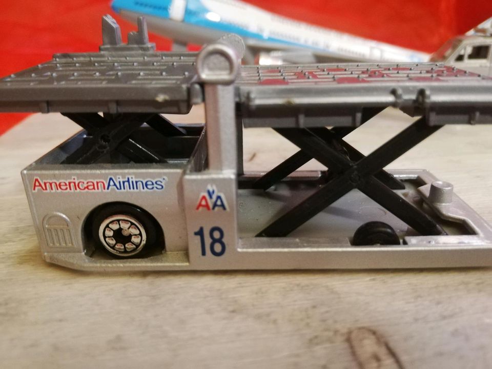 6teilig Welly Flughafenset 'American Airlines' aus d. 90er Jahren in Eschenburg