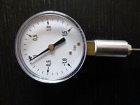 Wein-Flaschen Innendruckmesser Verschließdruckmessgerät Manometer Rheinland-Pfalz - Senheim Vorschau