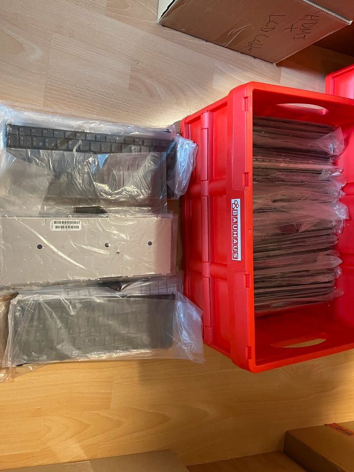 Über 5000 Neuware von Sony Vaio Notebook Teile. Tausch geg. Slber in Saarbrücken