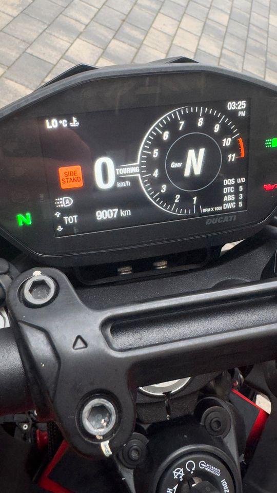 Ducati Hypermotard 950 | ZARD | Zubehör in Möckmühl