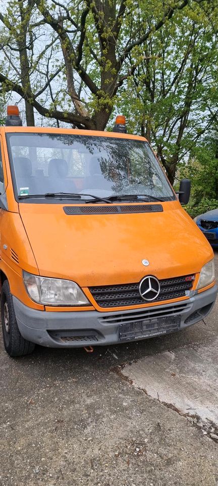 Apschleppwagen mercedes sprinter 313cdi klima tüv neu ohne Mängel in Essen