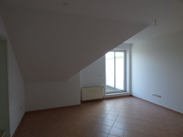 2-Zimmer-Wohnung mit Fliesenboden, Balkon & Wanne in Biederitz (Wolt. 61-11) in Biederitz
