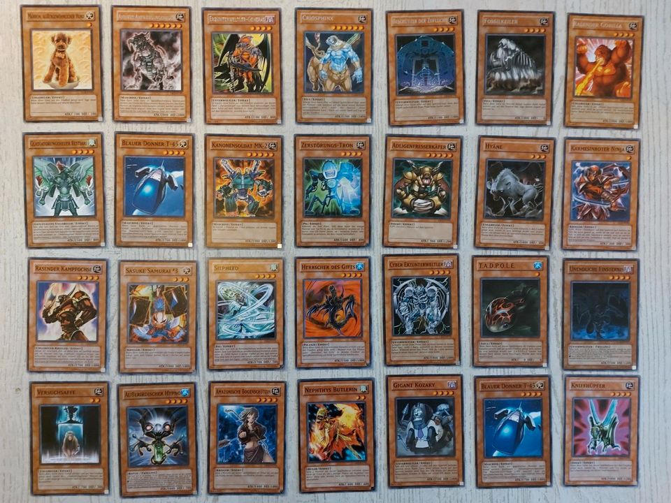 246 originale Yu-Gi-Oh Karten aus 1996. in Wallersdorf