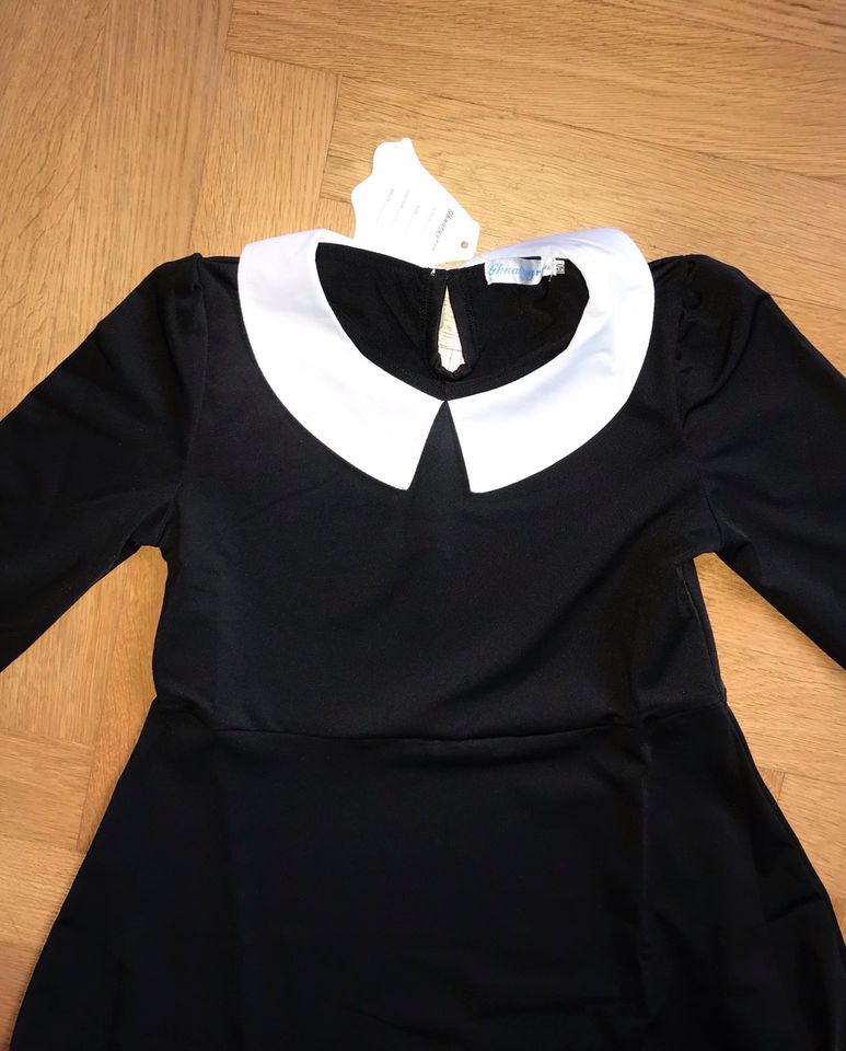 Schönes Wednesday Addams Kleid Halloween Gr. 146/152 NEU! in Hofheim am Taunus