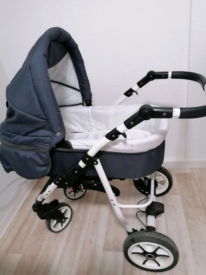 Kinderwagen 3 in 1, gebraucht in Riesa