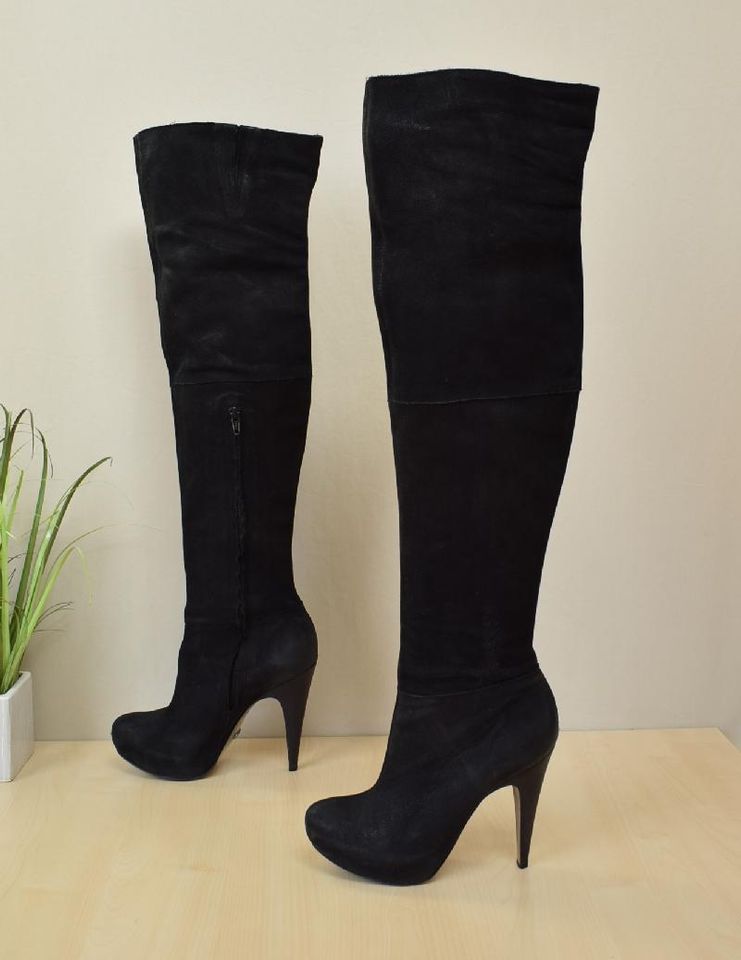 klasse Buffalo Echtleder High-Heel Overknee Stiefel Gr. 38 in Neulingen