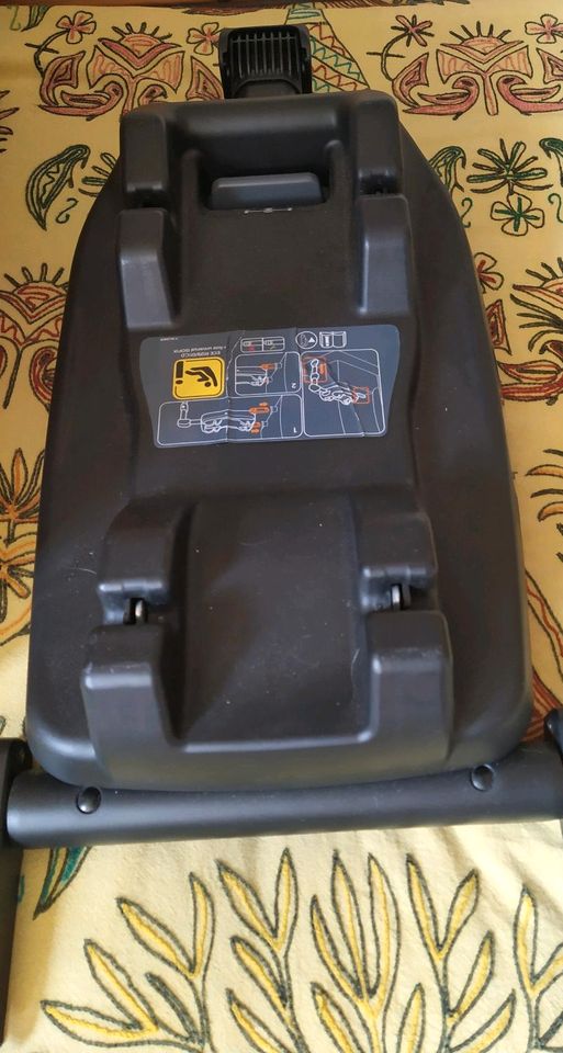 Joie i-level Babyschale, Liegefunktion, Isofix base, wie neu in Weil der Stadt