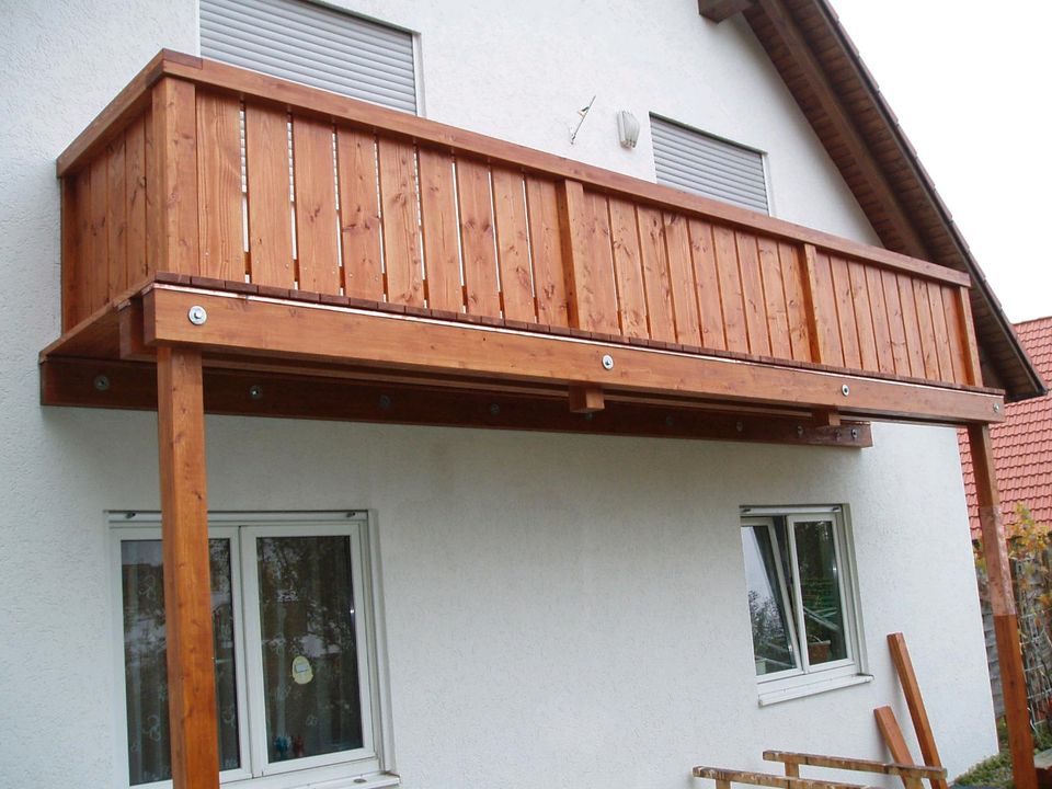 Schreiner bietet Carport Balkon Reparatur Terrassenüberdachung in Gauting