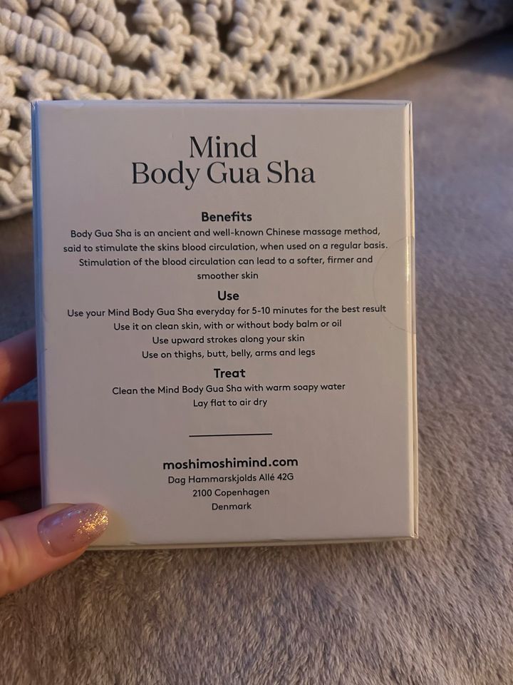 Moshi Moshi Mind Body Gua Sha Jade Stein Neu OVP Luxus in Berlin