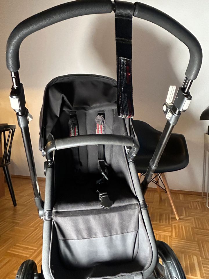 Kinderwagrn Bugaboo Cameleon 3 All Black Edition in Köln