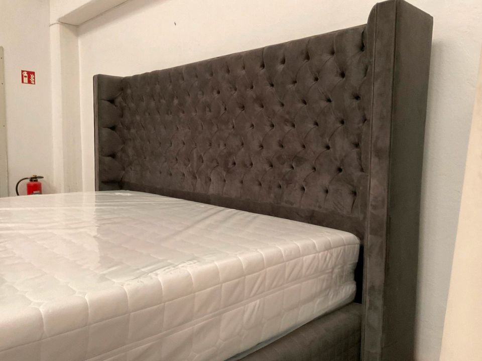 Sonderverkauf Neues Mega Boxspringbett 240cmx210cm Günstig kaufen in Herford