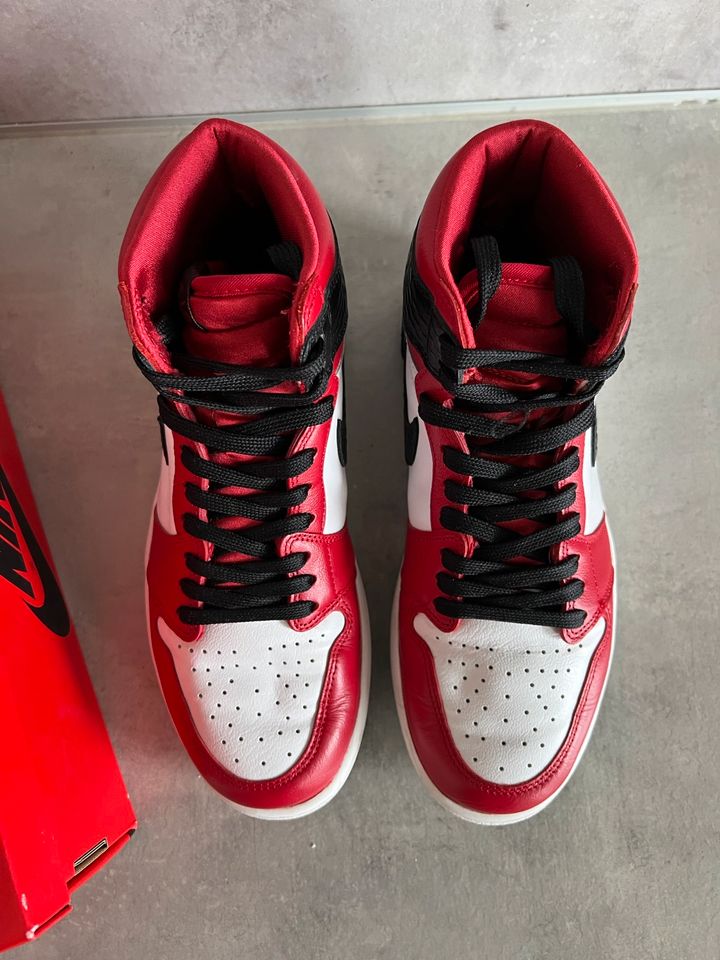 LIMITIERT Nike Air Jordan 1 High OG 39 gym red snake in Köln