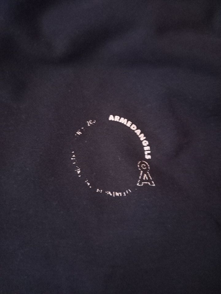 AAMIL CIRCLE Pullover Hoodie Schwarz in Dachau