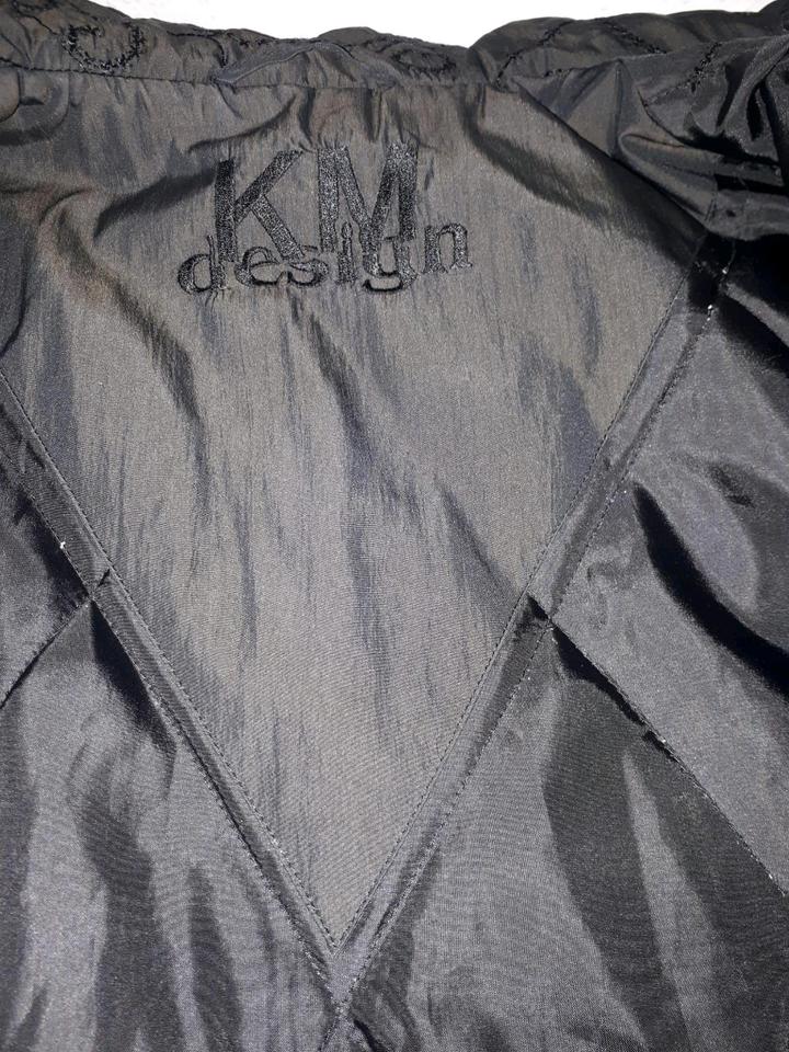 Winterjacke mit Kapuze von KIRSTEN/Größe 44/Jacke/Schwarz in Berlin