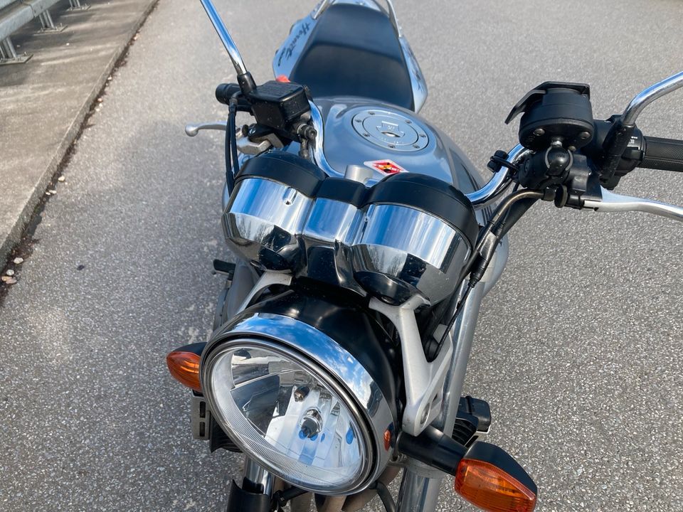 Honda Hornet 900 SC 48 Kettensatz+Reifen neu in Bielefeld