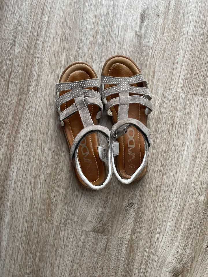 Vado Mädchen Sandalen grau Gr. 36 * GRATIS VERSAND in Vechelde