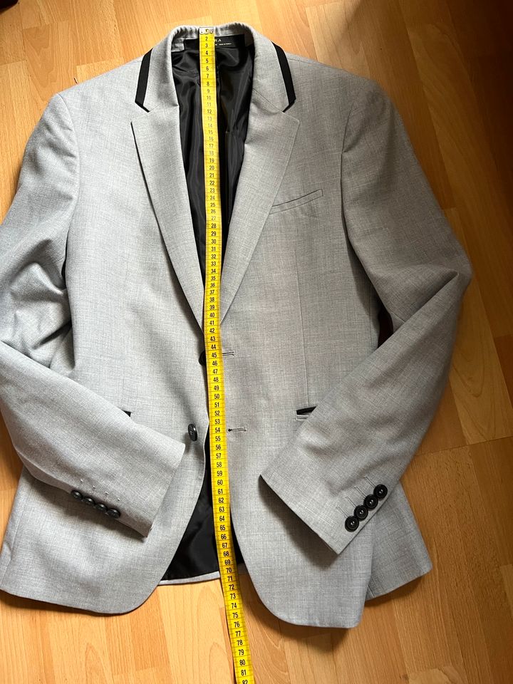 Zara Anzug Blazer + Hose Anzug neuwertig Grau Gr.46/38 in Düsseldorf -  Bezirk 6 | eBay Kleinanzeigen ist jetzt Kleinanzeigen
