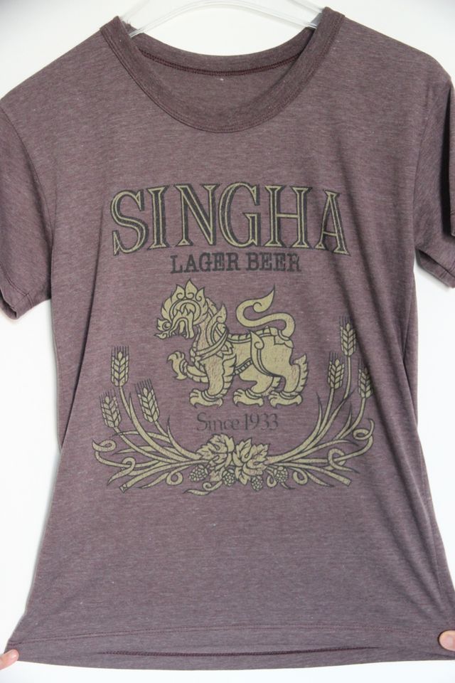 Lässiges Singha Shirt - lila - Gr. S - neu in Lübeck