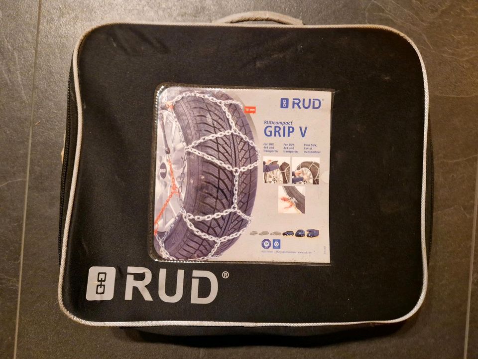 RUD Grip V Schneeketten 4x4 / Allrad / SUV / Transporter in Chemnitz