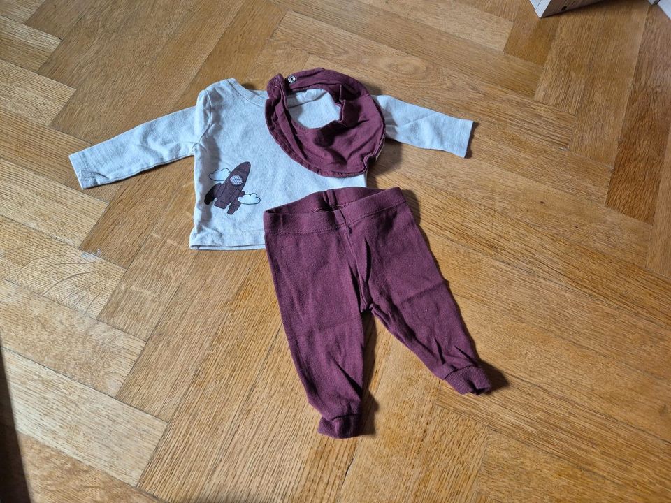 Baby- Set Gr. 50/56 für 2,50 in Gieboldehausen