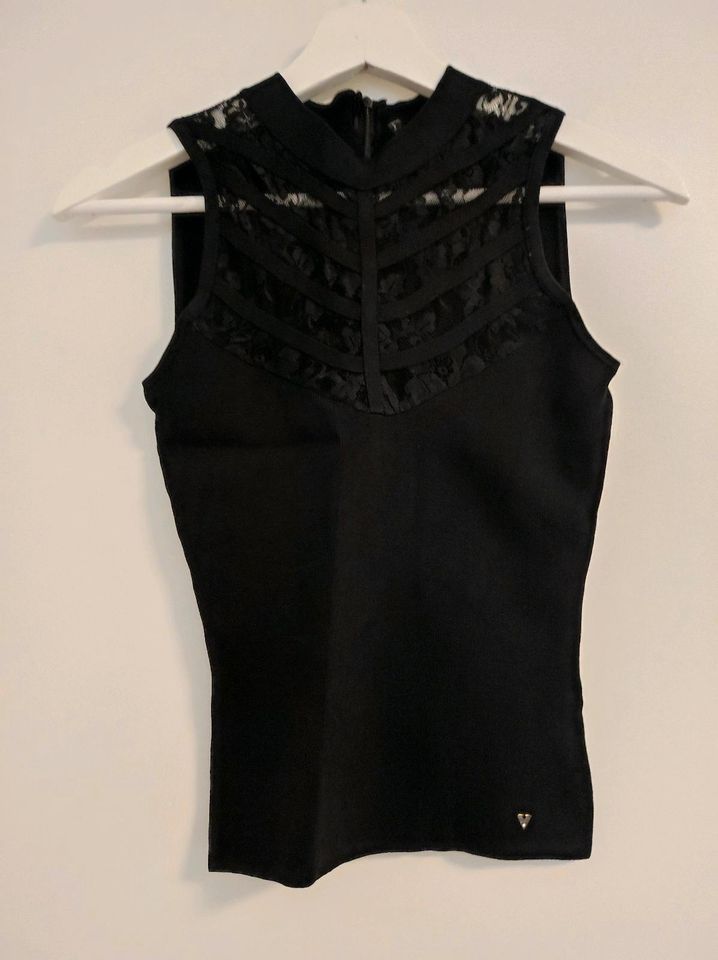 Top von Guess 34 in Erlangen