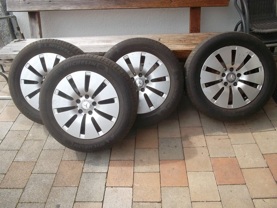 205/60 R15 Mercedes C Klasse Sommerreifen mit Alufelgen in Anzing