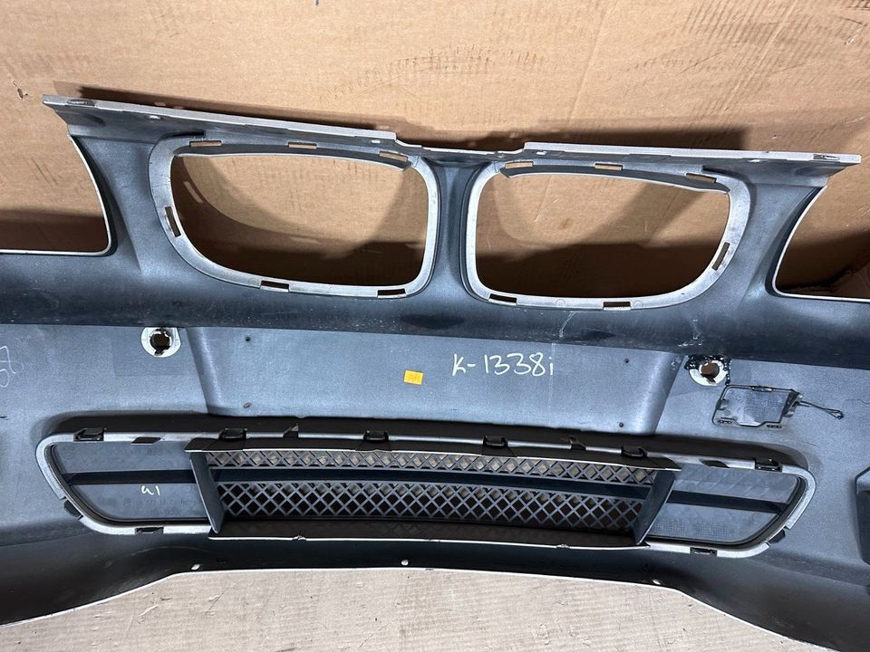 BMW 1er E82 E88 Stoßstange Bumper vorne PDC 51117263117 in Gummersbach