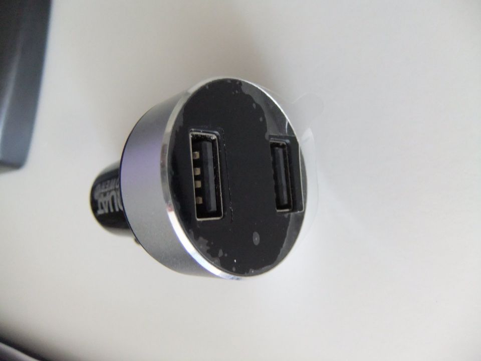 2- fach USB Adapter, Verteiler für Kfz ( Zigarettenanzünder ) in  Nordrhein-Westfalen - Mechernich