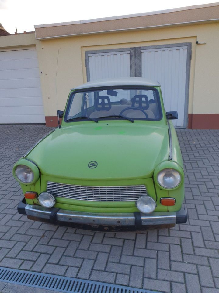 Trabant 601 S de luxe ( P 601 LX ) mit AHZV in Berka/Werra