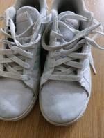 Adidas Turnschuhe Nordrhein-Westfalen - Menden Vorschau