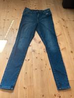 Vero Moda Jeans Gr. 31/34 High Waist Skinny Niedersachsen - Hude (Oldenburg) Vorschau